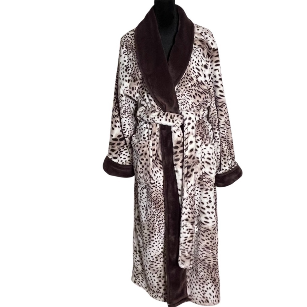 Natori Plush Animal Print Robe — Size XL - Picture 2 of 16